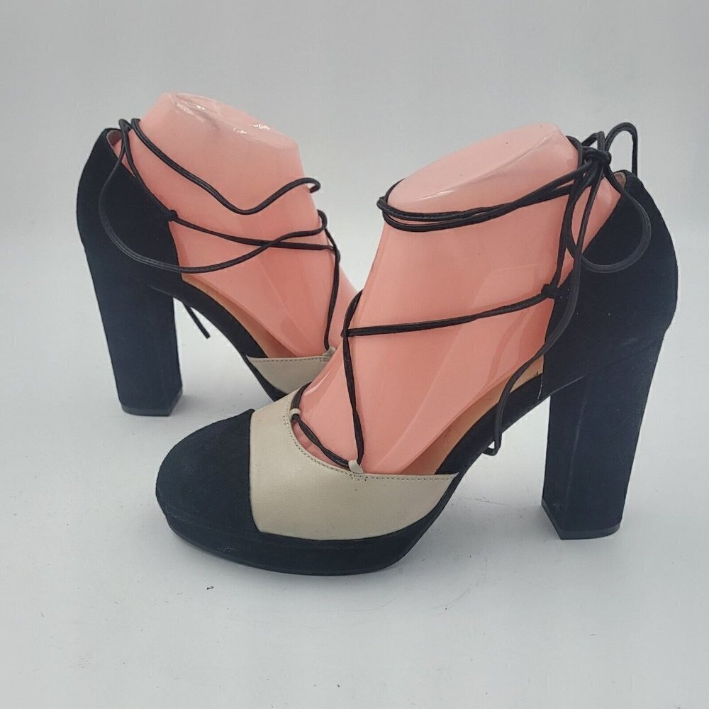 NEW Bettye Muller Madison Suede Platform Pump Natural & Black Women's Size 8M - Picture 2 of 12